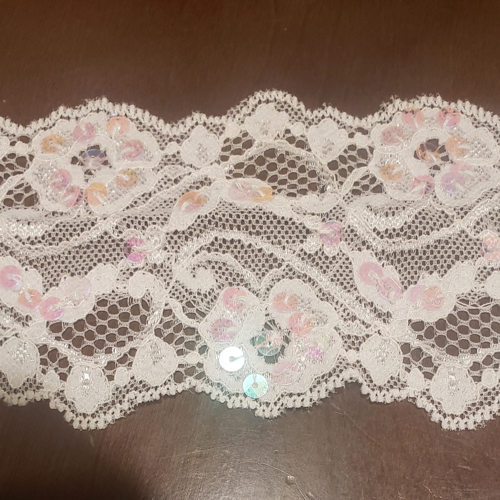 10yd White Flat Stretch Lace Scalloped Top/bottom Edge W/sequins